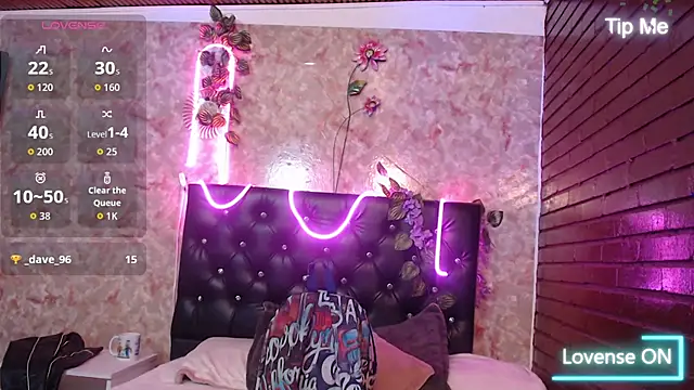Chatiagp stripchat live cam model