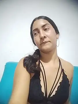 ScarletLovee_ stripchat live cam model