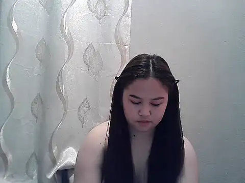 ThePrettySecret stripchat live cam model