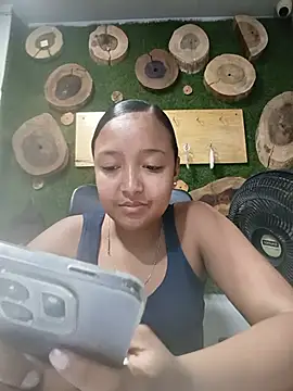 HeLiSa69ebony stripchat live cam model