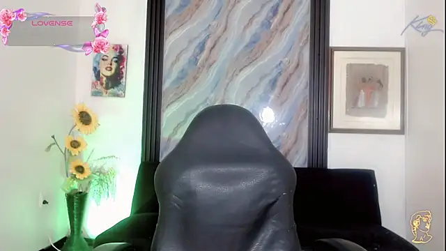 The_babys_wordl stripchat live cam model