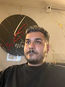 LatinBearX stripchat live cam model