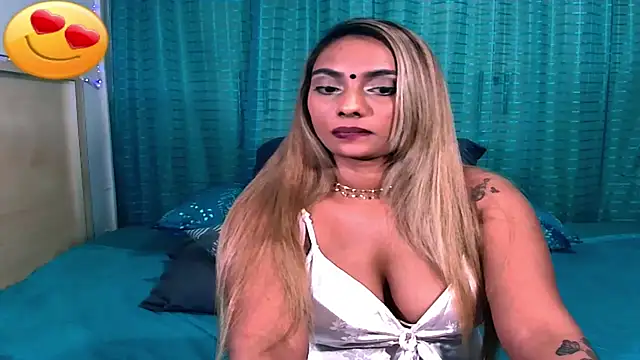 sexyindianchic stripchat live cam model