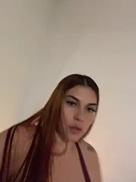 Kaarol69 stripchat live cam model