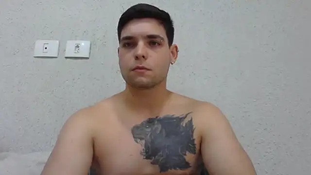 Zure-xxx stripchat live cam model