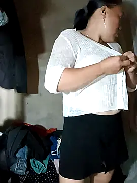 Bielaaz stripchat live cam model