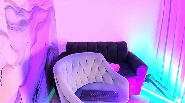 SelenaRogerss stripchat live cam model