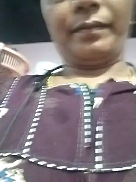 kavinila143 stripchat live cam model