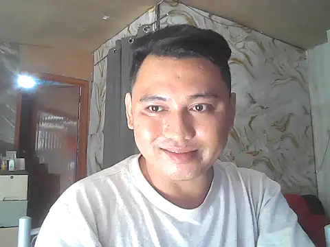 BicuriousExploer stripchat live cam model