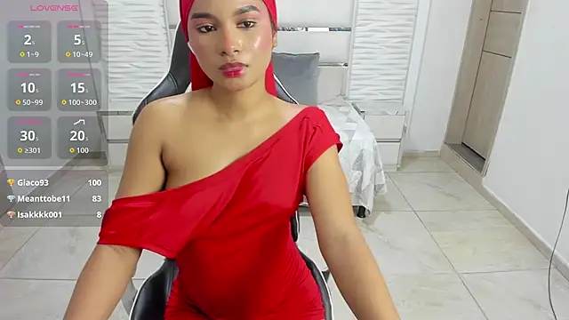 Layla_irfan stripchat live cam model