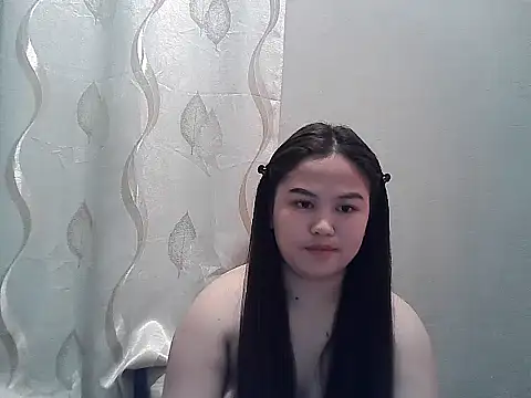 ThePrettySecret stripchat live cam model
