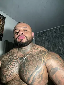 criss_zander292 stripchat live cam model