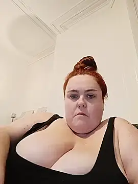 Lusty_lucie stripchat live cam model
