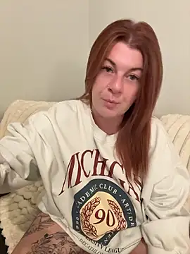 Darcie-Ray stripchat live cam model