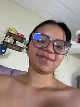 Zulval stripchat live cam model
