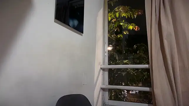 romeolovedark stripchat live cam model