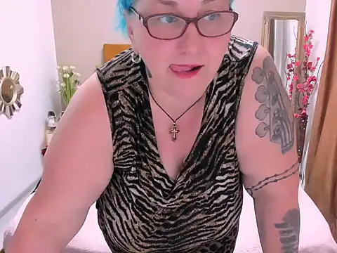 Sugarmommy_69X stripchat live cam model