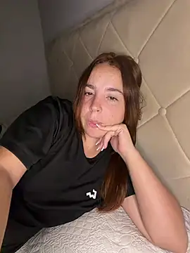 AMORINHA_S2_ stripchat live cam model