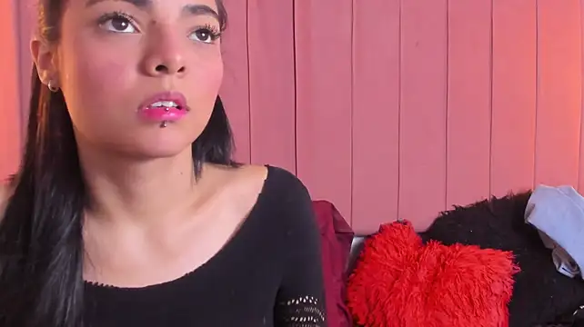 escar_let stripchat live cam model