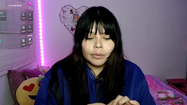 EllieMoonX stripchat live cam model