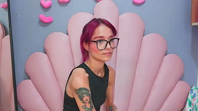 luci_miller stripchat live cam model
