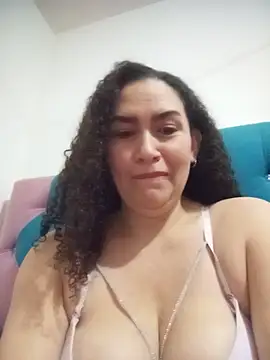 paulett15 stripchat live cam model
