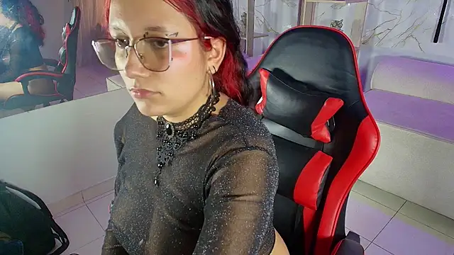 ammyhasen stripchat live cam model