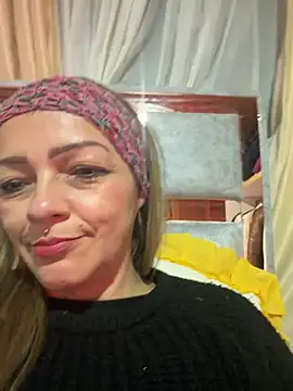 CarolMissOficial stripchat live cam model
