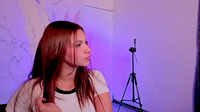 Bella_MM stripchat live cam model