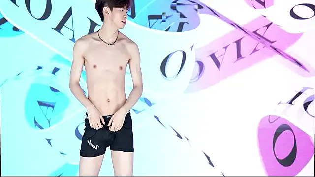 EXO-SHUI stripchat live cam model