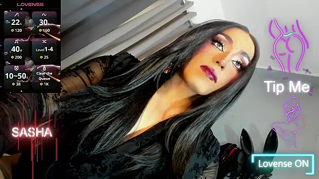DominaAurumXXX stripchat live cam model