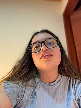 Aphrill stripchat live cam model
