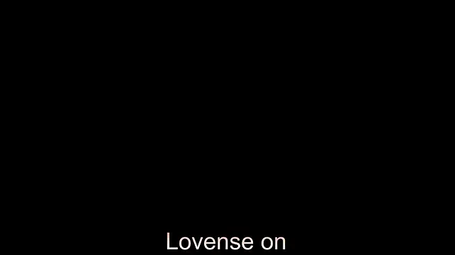 LorriMonz stripchat live cam model