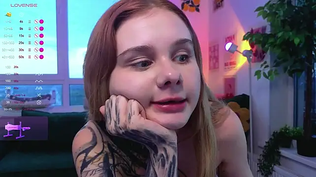 Britney_Lynch stripchat live cam model