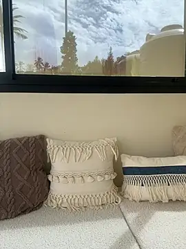 NatiLove35 stripchat live cam model