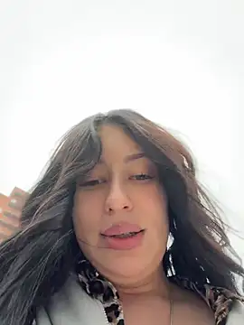 AdinaKan stripchat live cam model