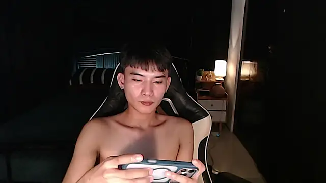 asian_dai stripchat live cam model