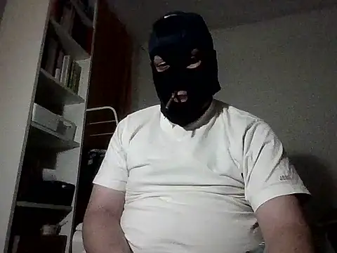 SmokedAlloy2 stripchat live cam model