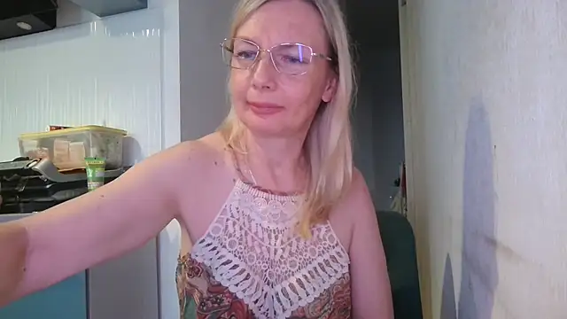 Sweetmurrr stripchat live cam model
