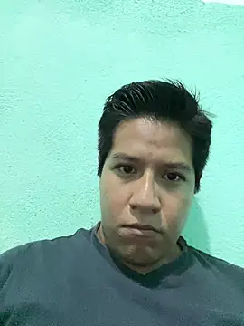 Lukein23 stripchat live cam model