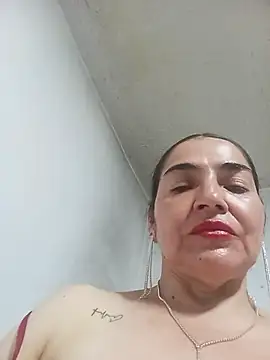 MaryRoze_ stripchat live cam model
