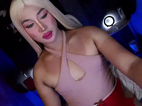 fuckable_Thanya stripchat live cam model