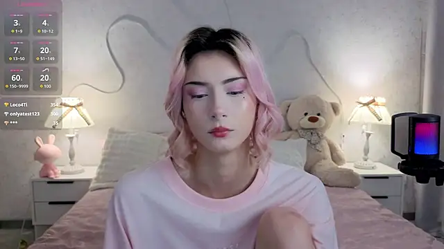 kittysocutie stripchat live cam model