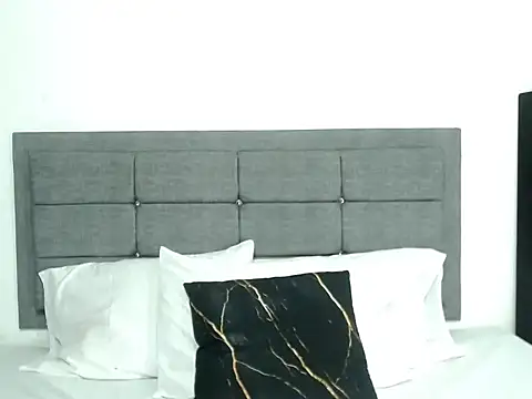 tefany_snow1 stripchat live cam model