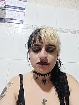 ValkiriaFoX stripchat live cam model