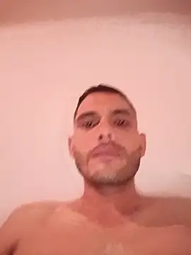 Hungli2026 stripchat live cam model