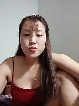 -Bitilu- stripchat live cam model