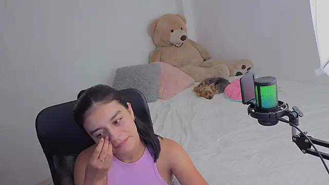 valerihouse_ stripchat live cam model