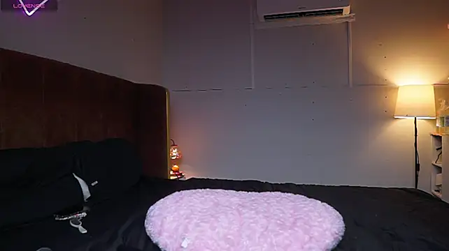 laybunny1 stripchat live cam model