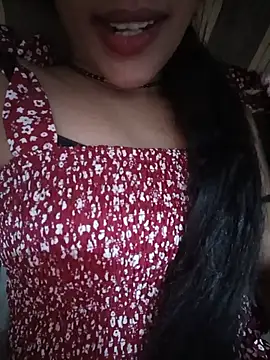 Eshwari_Chopra stripchat live cam model